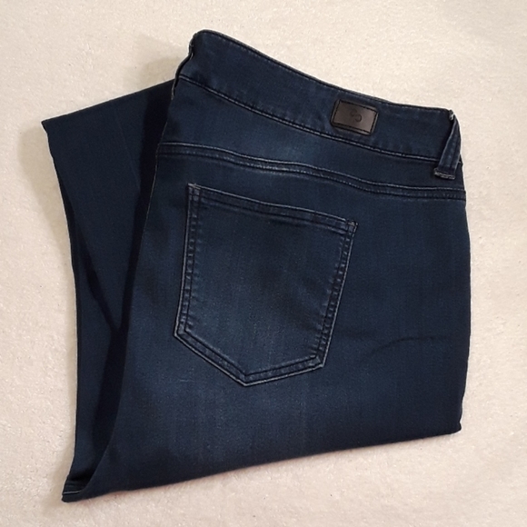 Celebrity Pink High-Rise Ankle Skinny Jeans. Women's Plus Size: W20x29L. - Picture 3 of 9